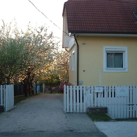 Appartement Apartman Heviz Holiday Hévíz